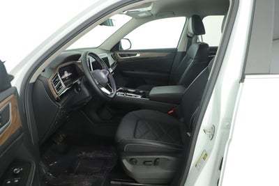 2024 Volkswagen Atlas 2.0T SE with Technology