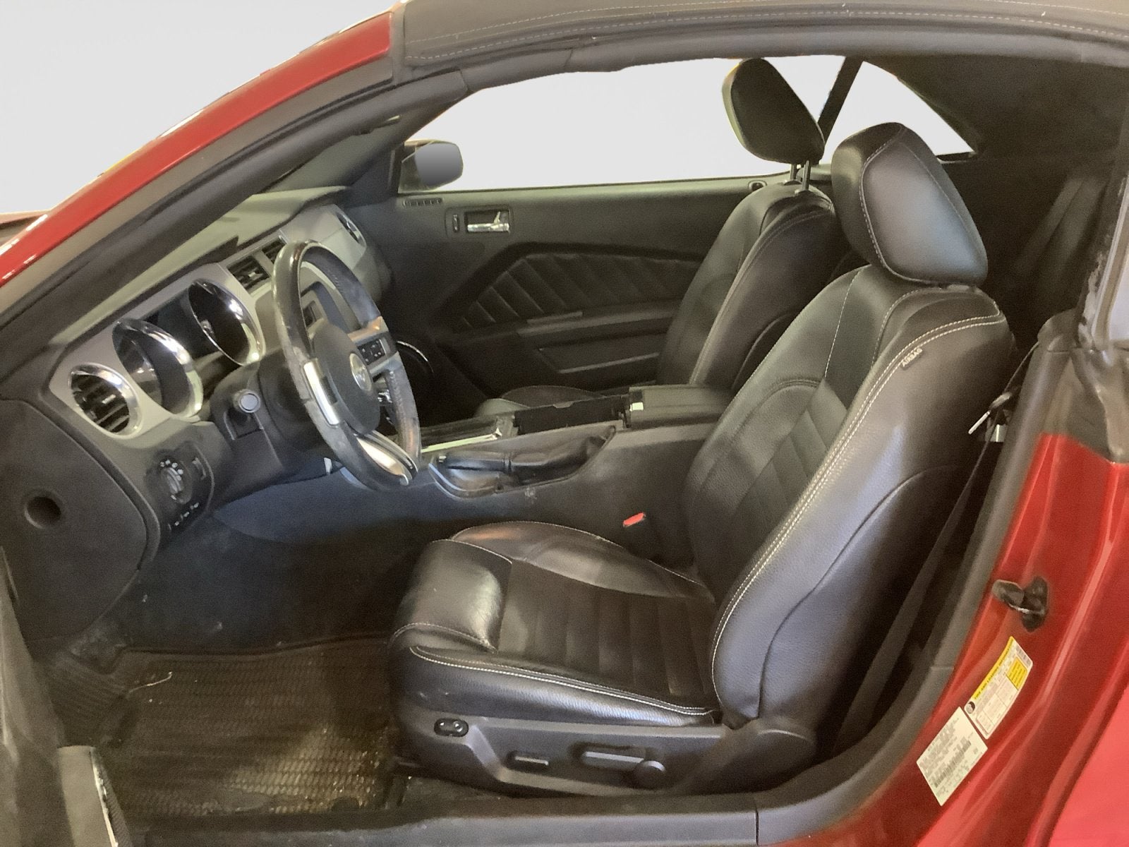 2012 Ford Mustang V6