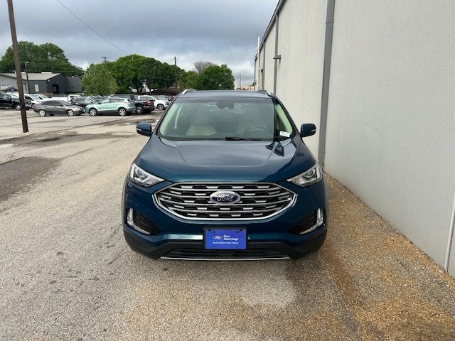 2020 Ford Edge Base