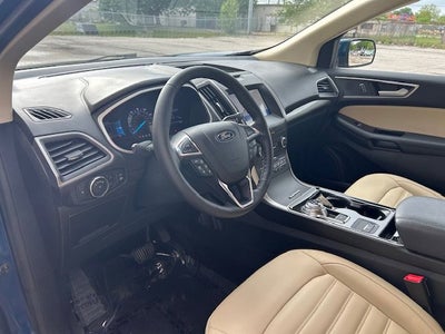 2020 Ford Edge Base