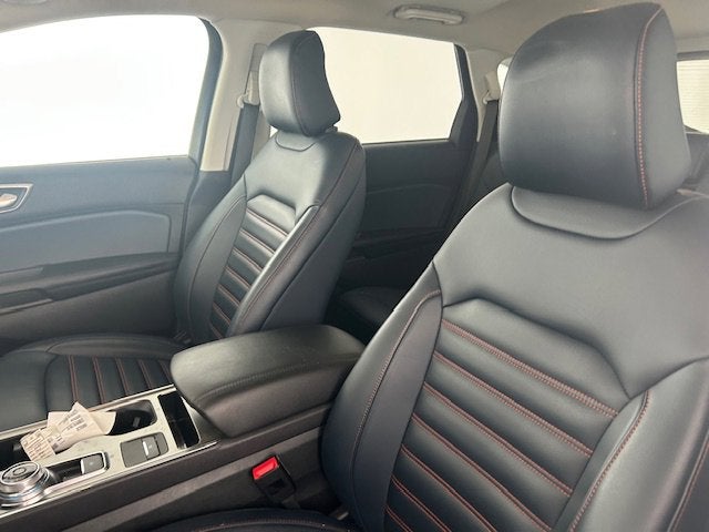2023 Ford Edge Base