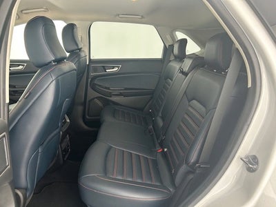 2023 Ford Edge Base