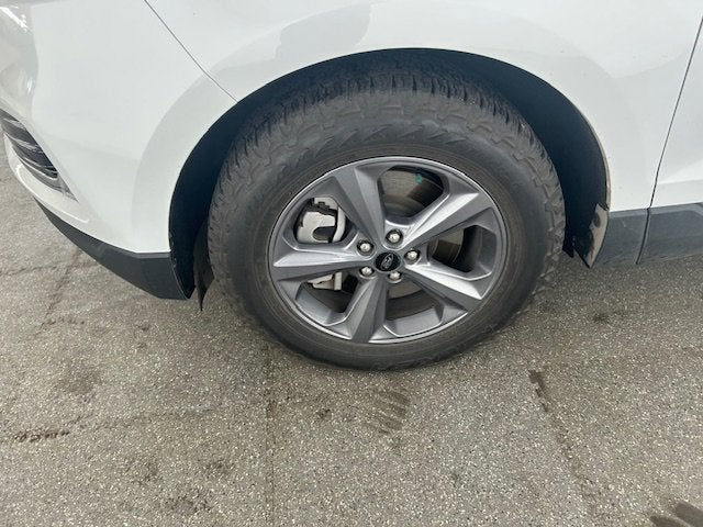 2023 Ford Edge Base