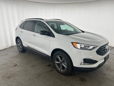2023 Ford Edge Base