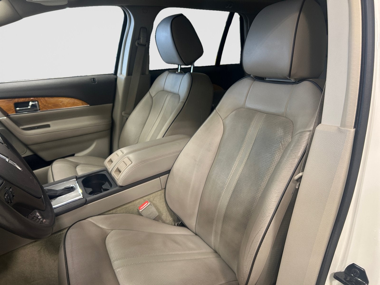 2012 Lincoln MKX Base