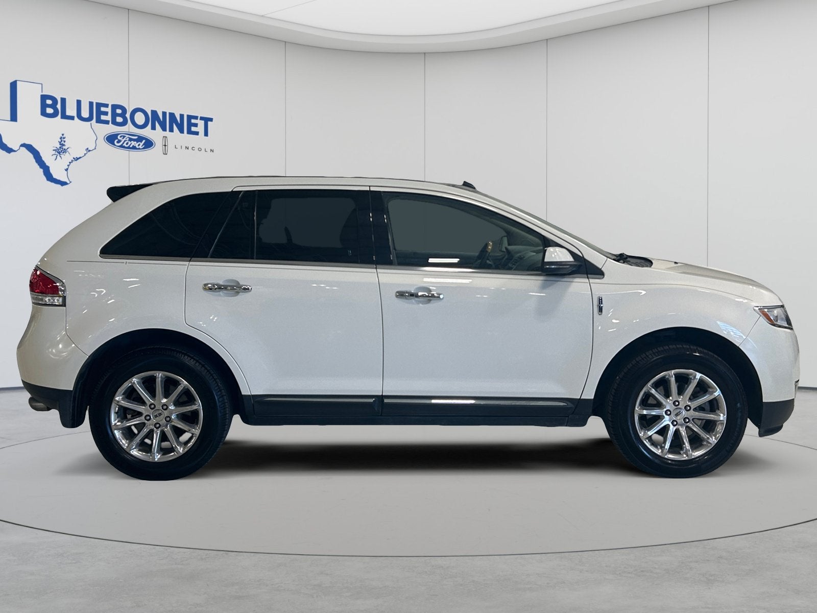 2012 Lincoln MKX Base