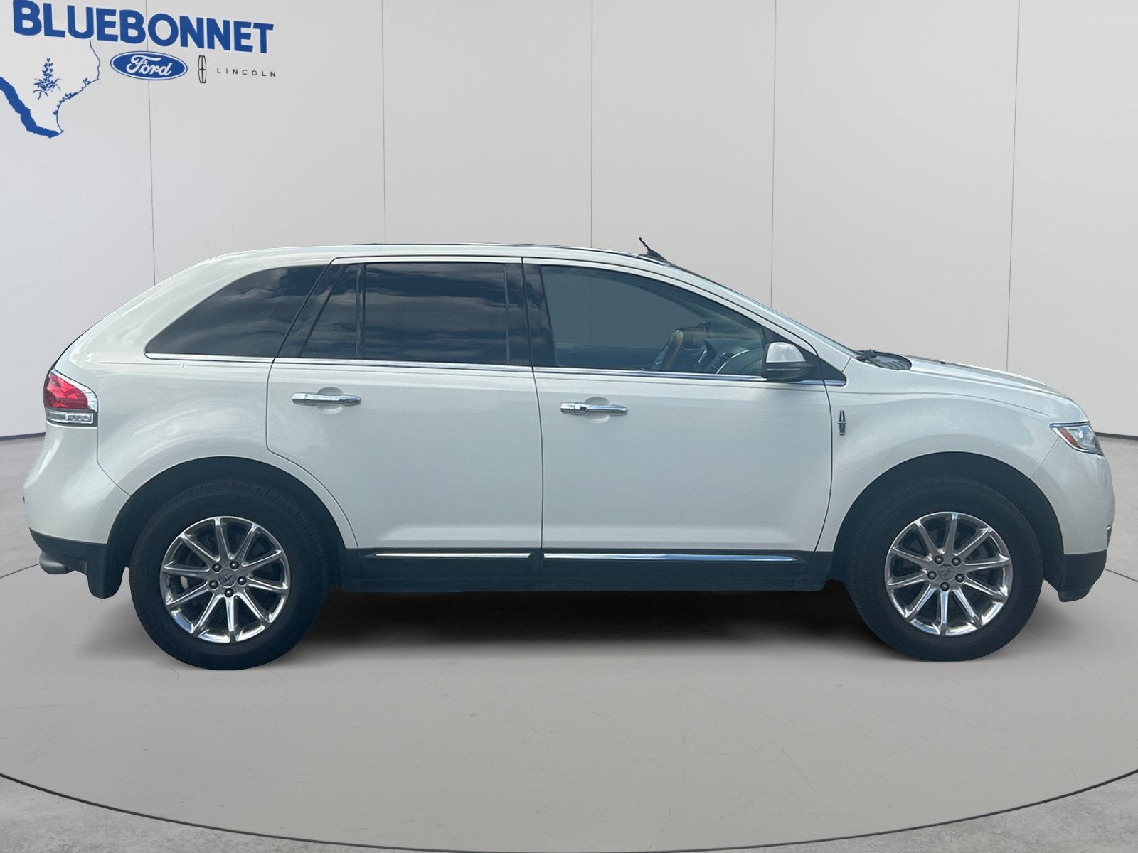2012 Lincoln MKX Base