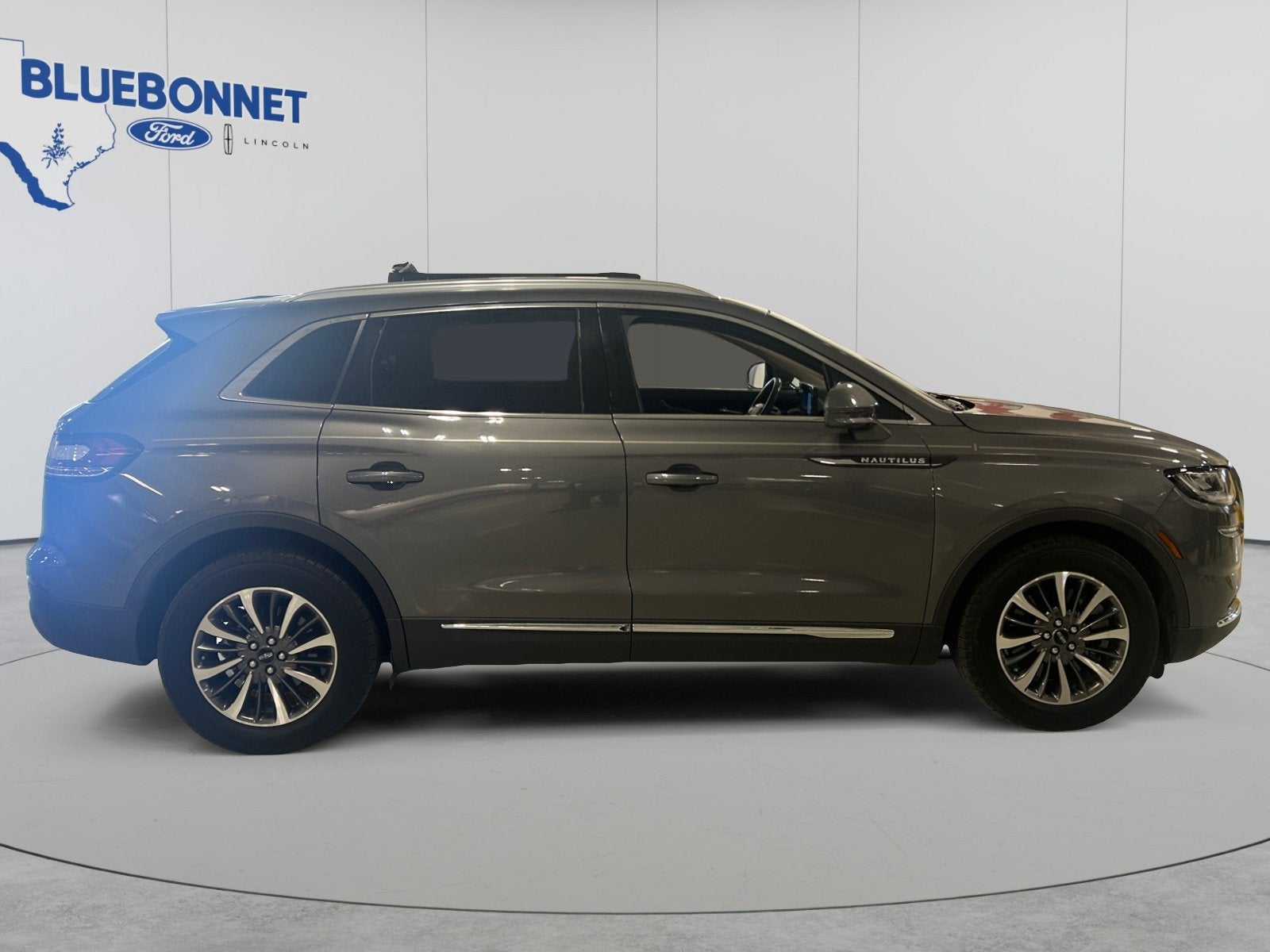 2021 Lincoln Nautilus Standard