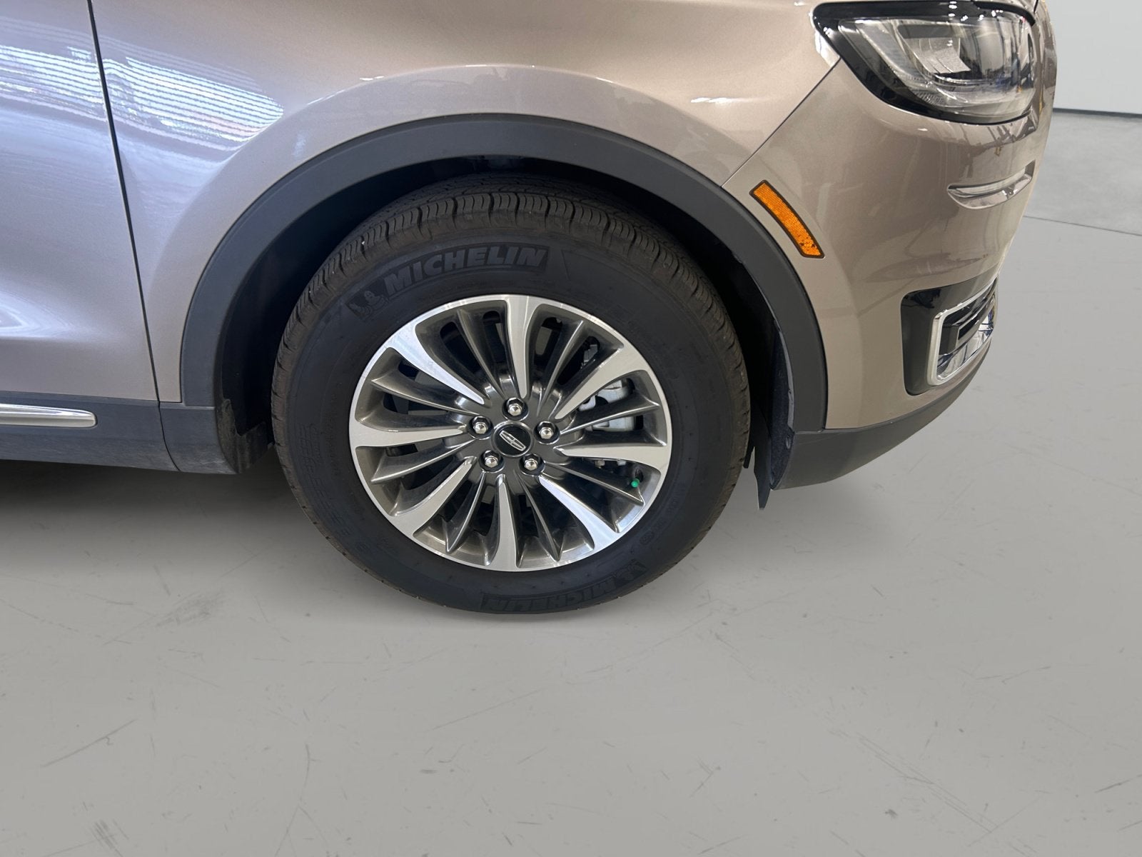 2020 Lincoln Nautilus Standard