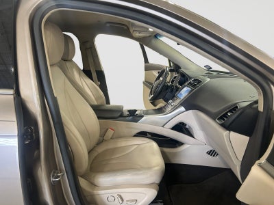 2020 Lincoln Nautilus Standard