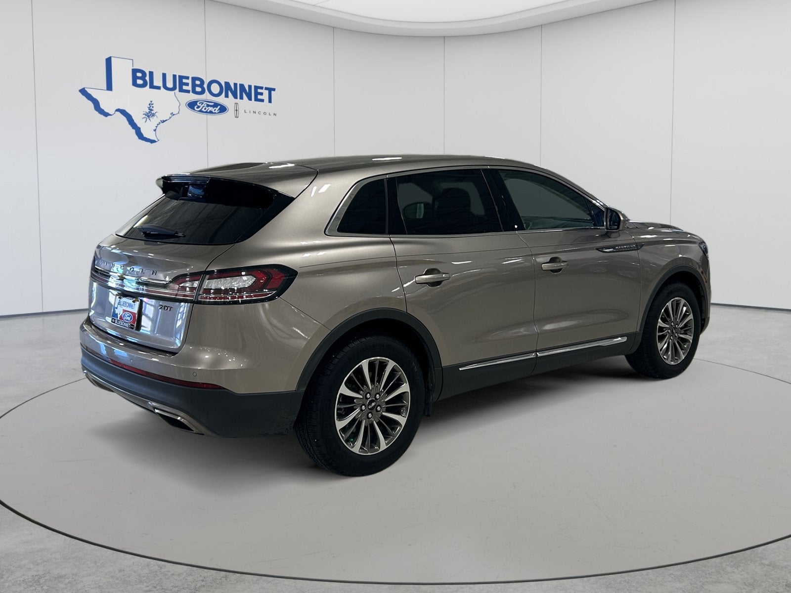 2020 Lincoln Nautilus Standard