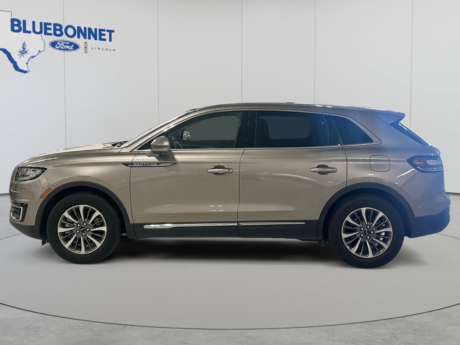 2020 Lincoln Nautilus Standard