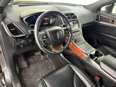 2019 Lincoln Nautilus Select