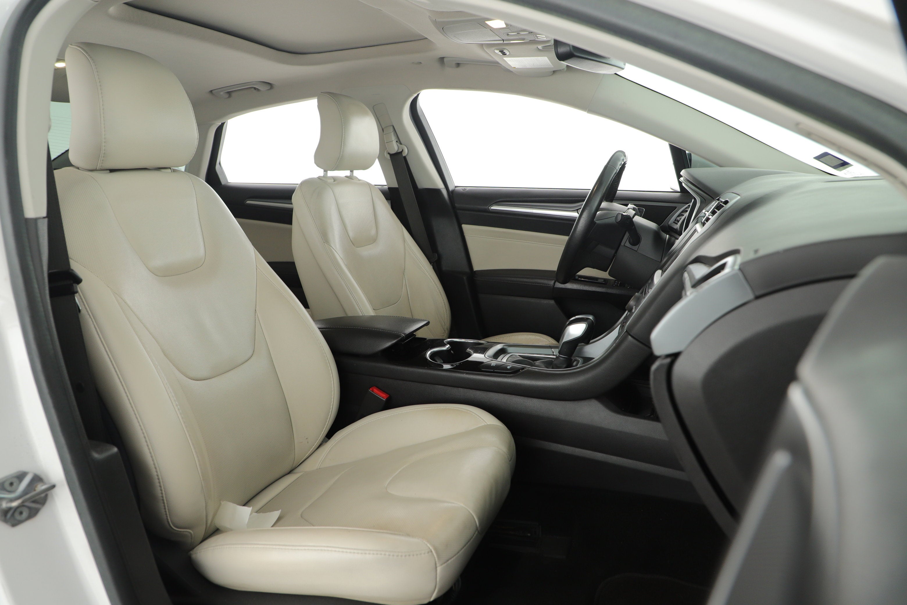 2016 Ford Fusion Titanium Hybrid