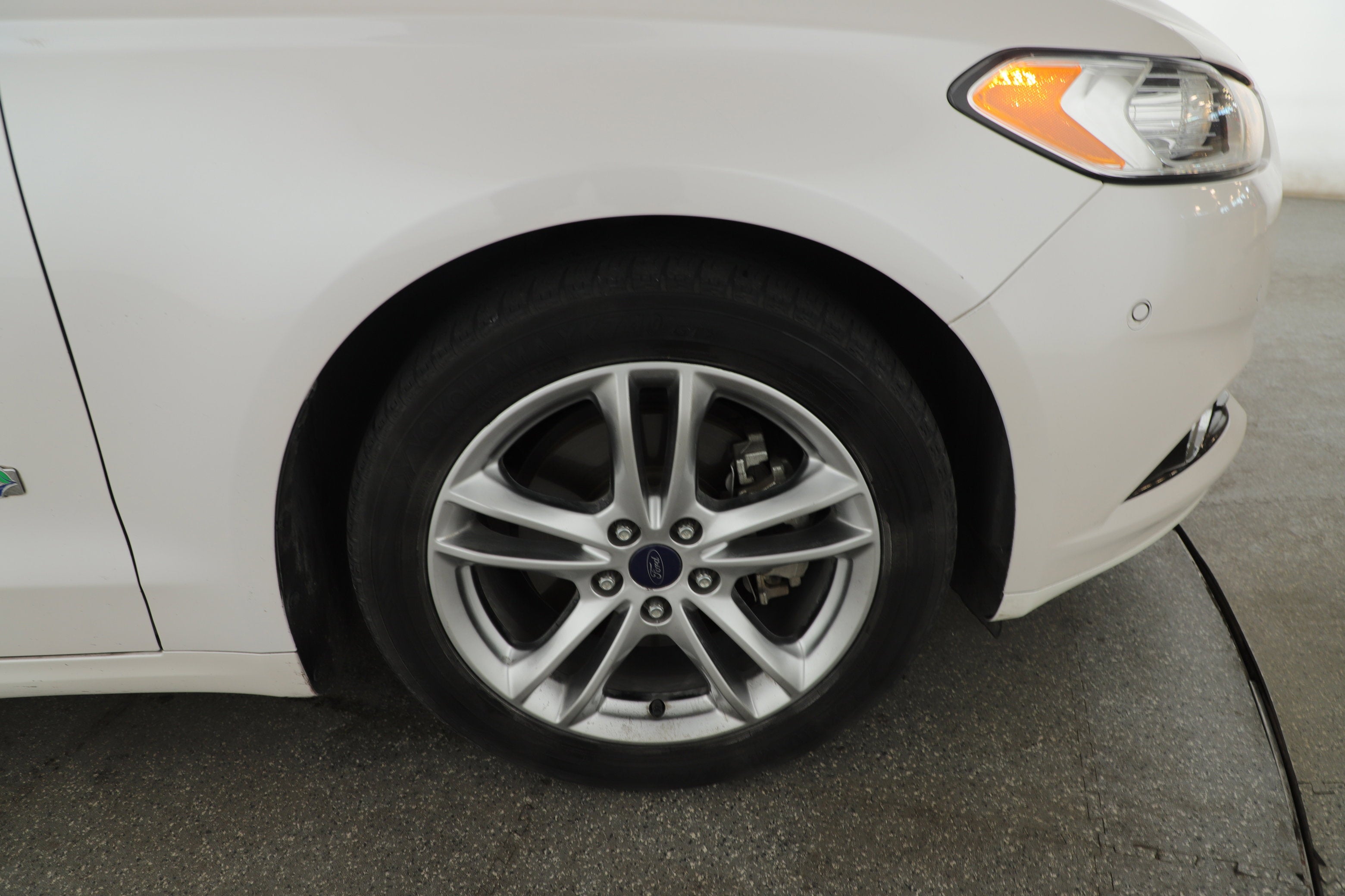 2016 Ford Fusion Titanium Hybrid