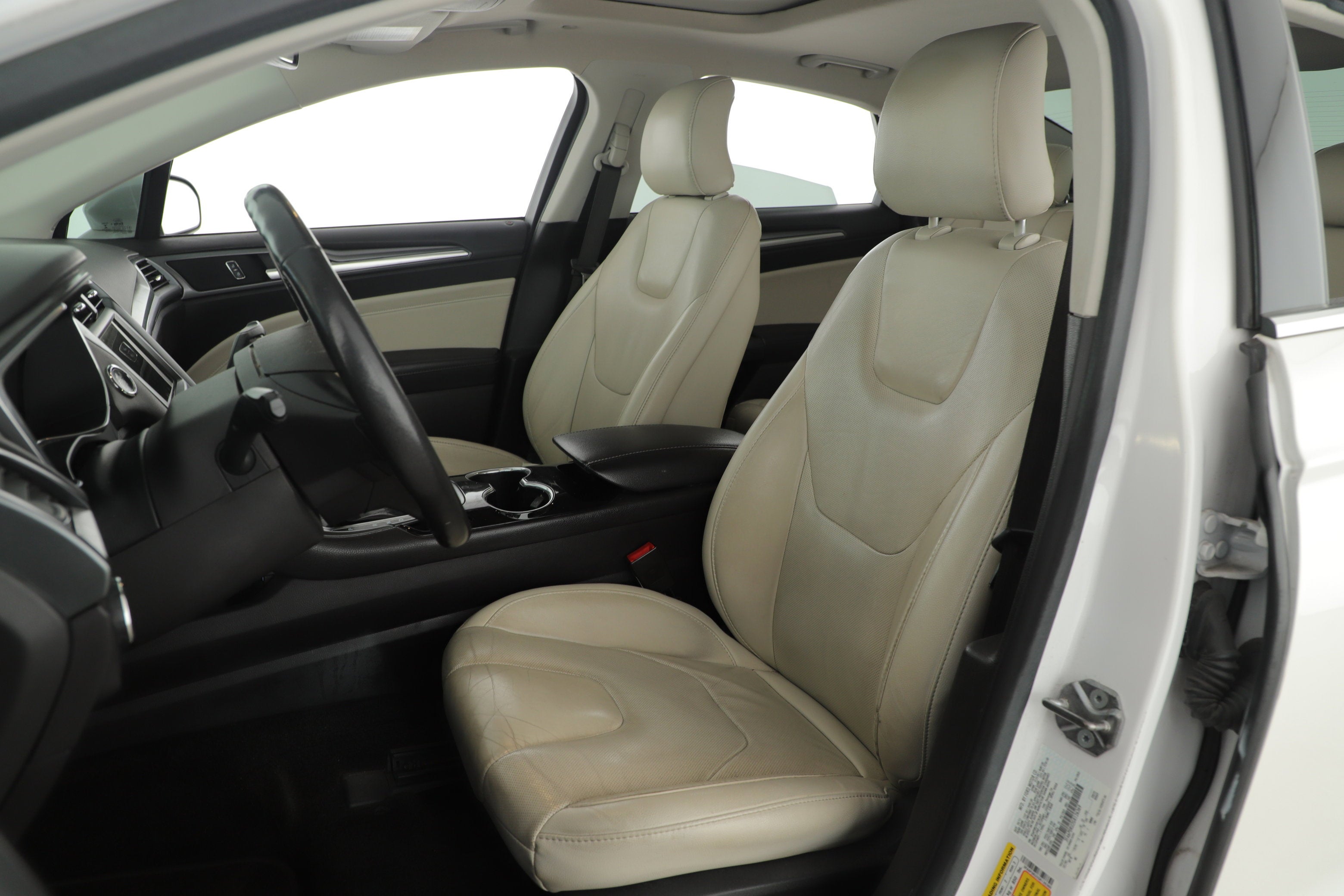 2016 Ford Fusion Titanium Hybrid