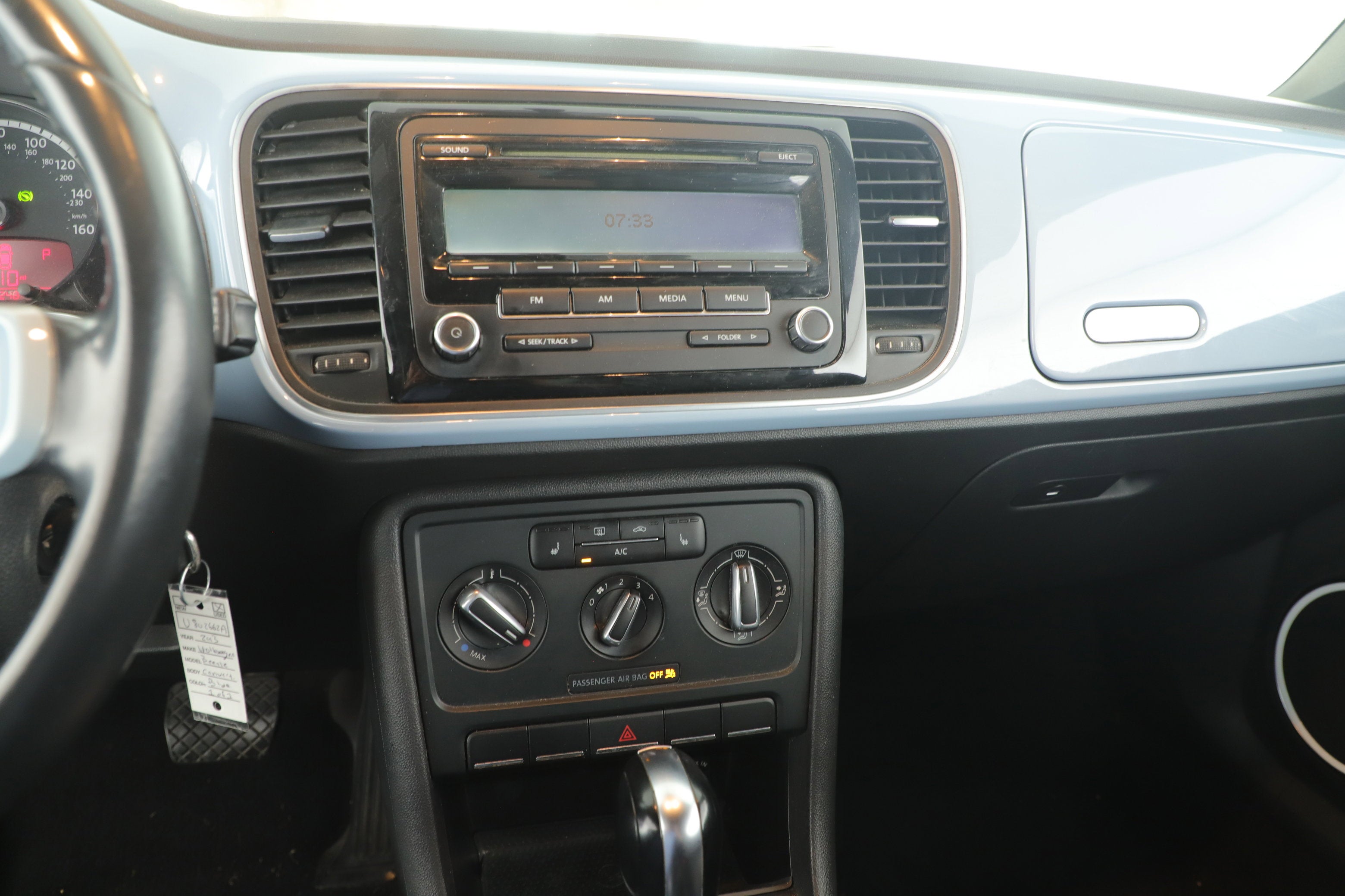 2013 Volkswagen Beetle Convertible Base