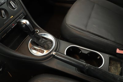 2013 Volkswagen Beetle Convertible Base