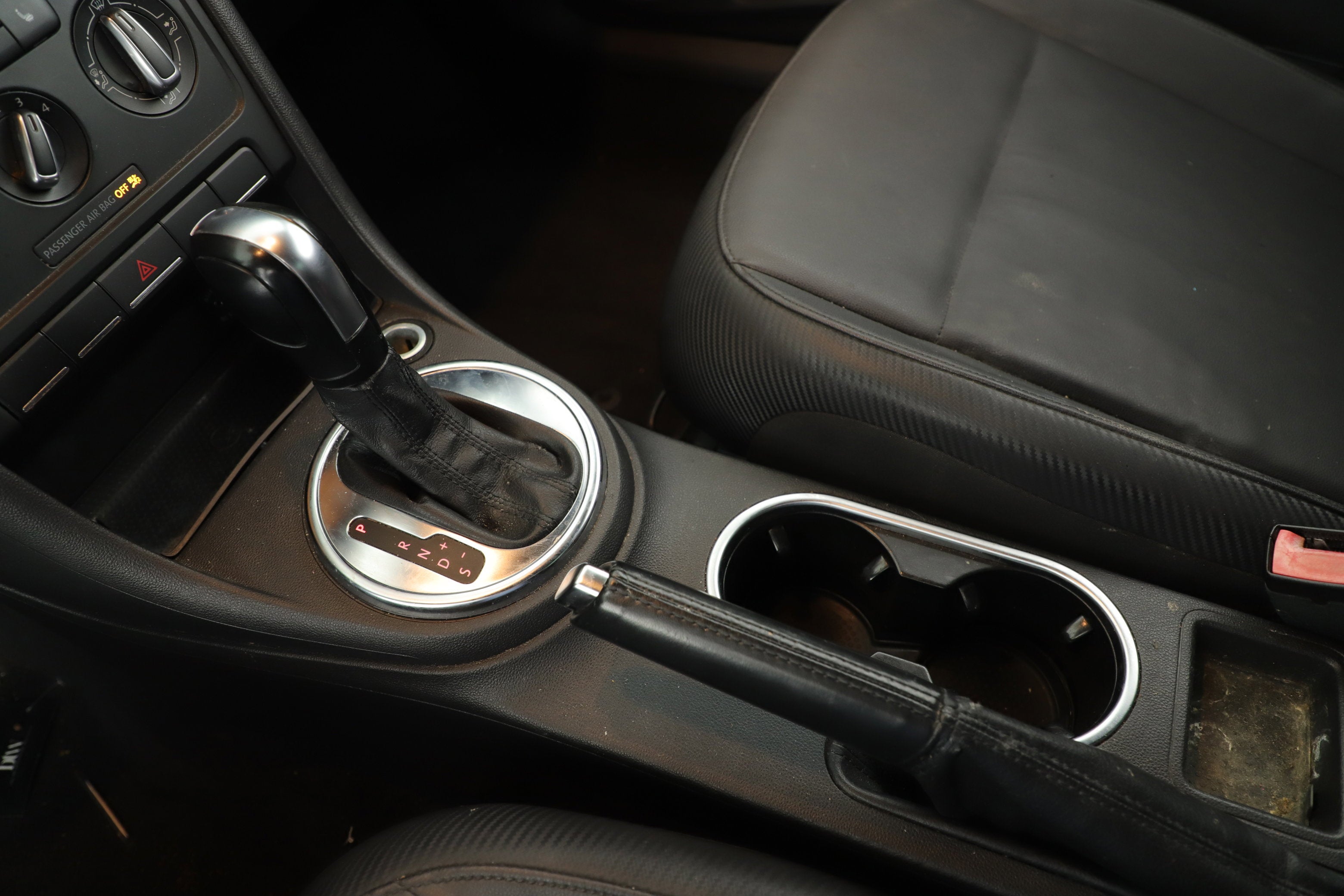 2013 Volkswagen Beetle Convertible Base