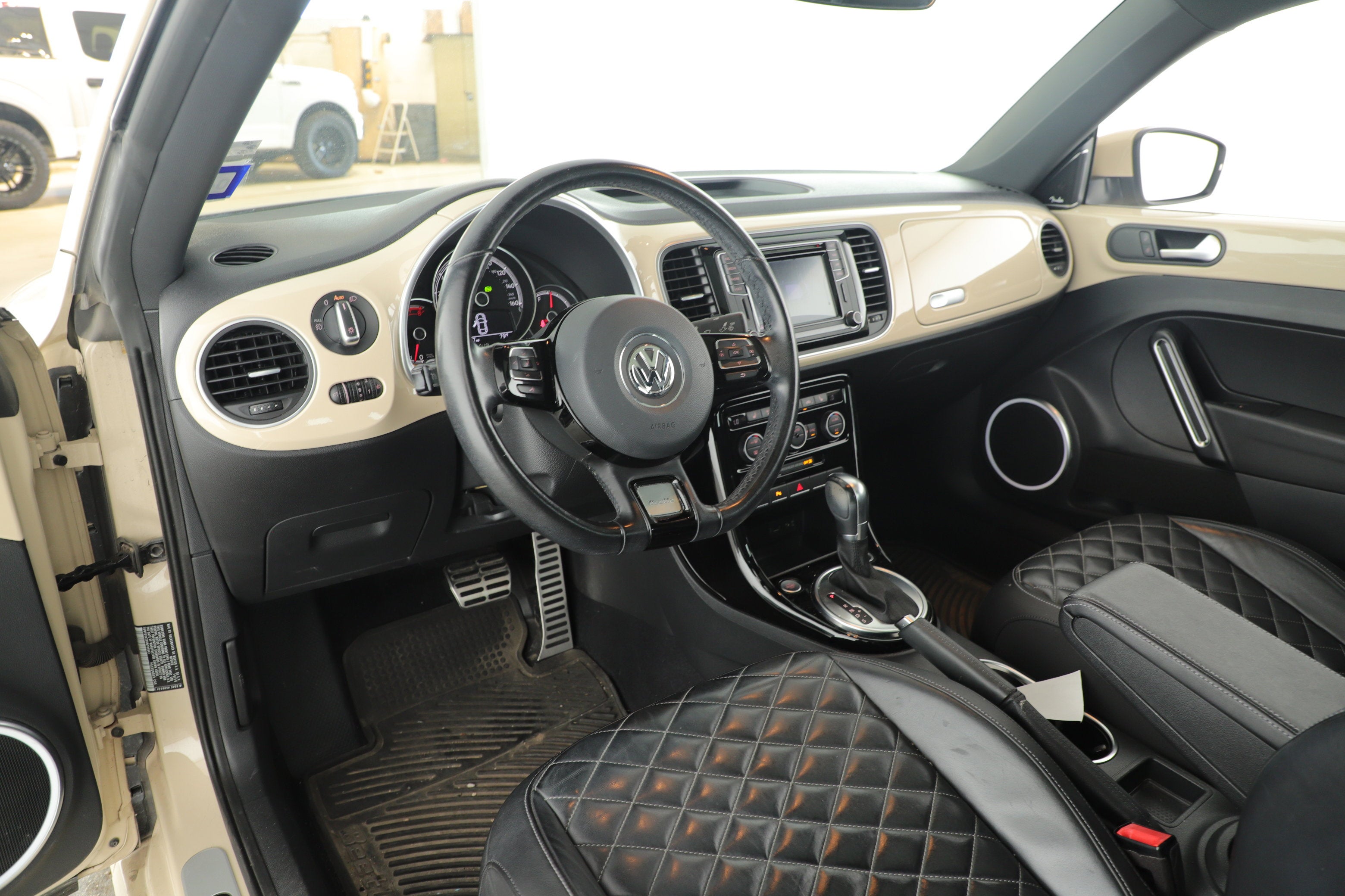 2019 Volkswagen Beetle Base