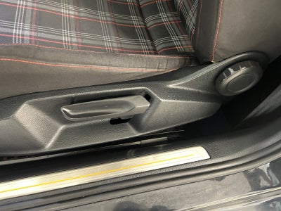2015 Volkswagen Golf GTI Base