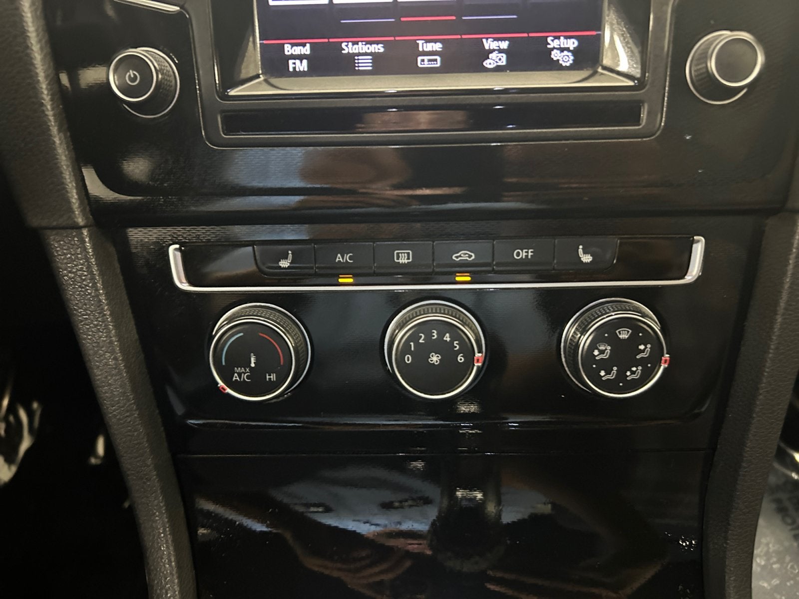 2015 Volkswagen Golf GTI Base
