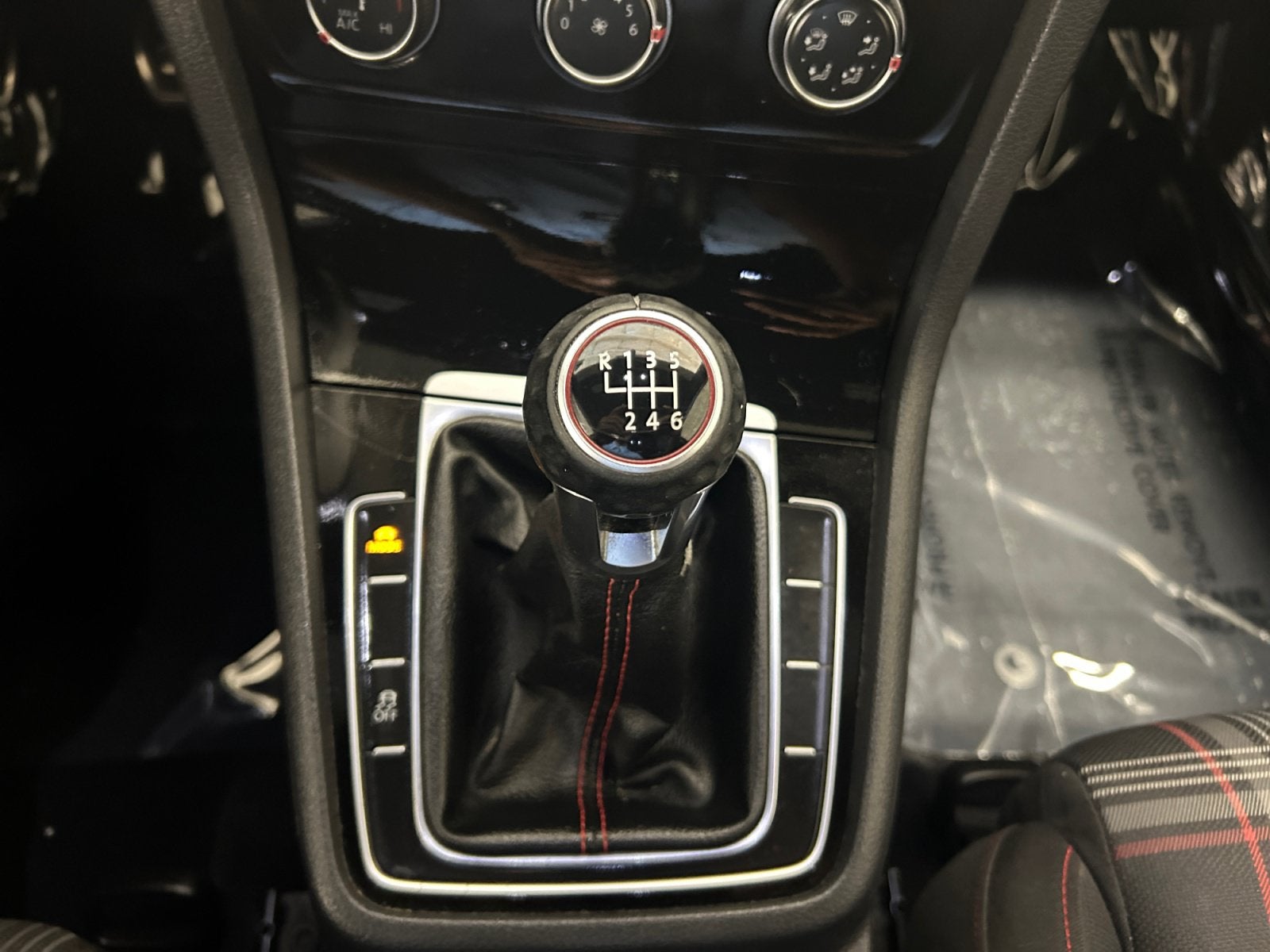 2015 Volkswagen Golf GTI Base