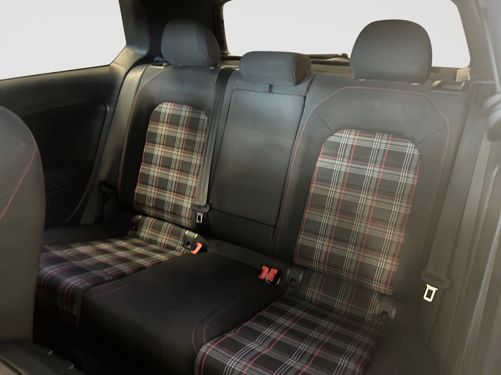 2015 Volkswagen Golf GTI Base