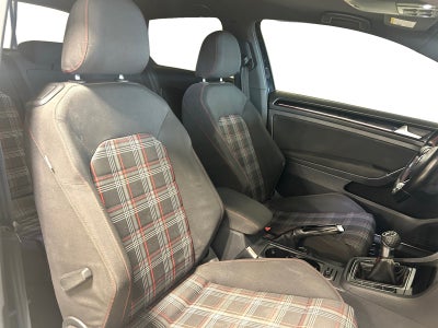 2015 Volkswagen Golf GTI Base