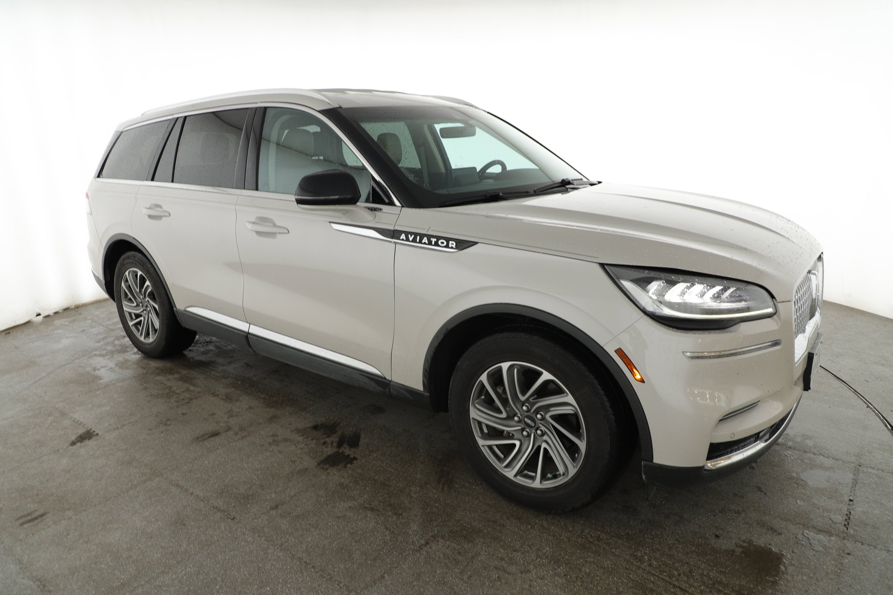 2023 Lincoln Aviator Standard
