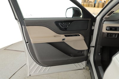 2023 Lincoln Aviator Standard