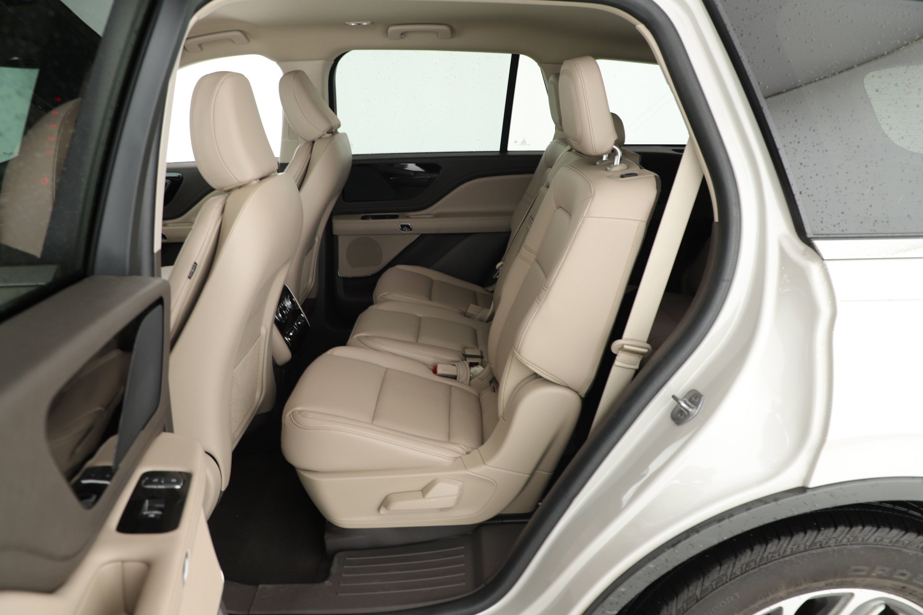 2023 Lincoln Aviator Standard