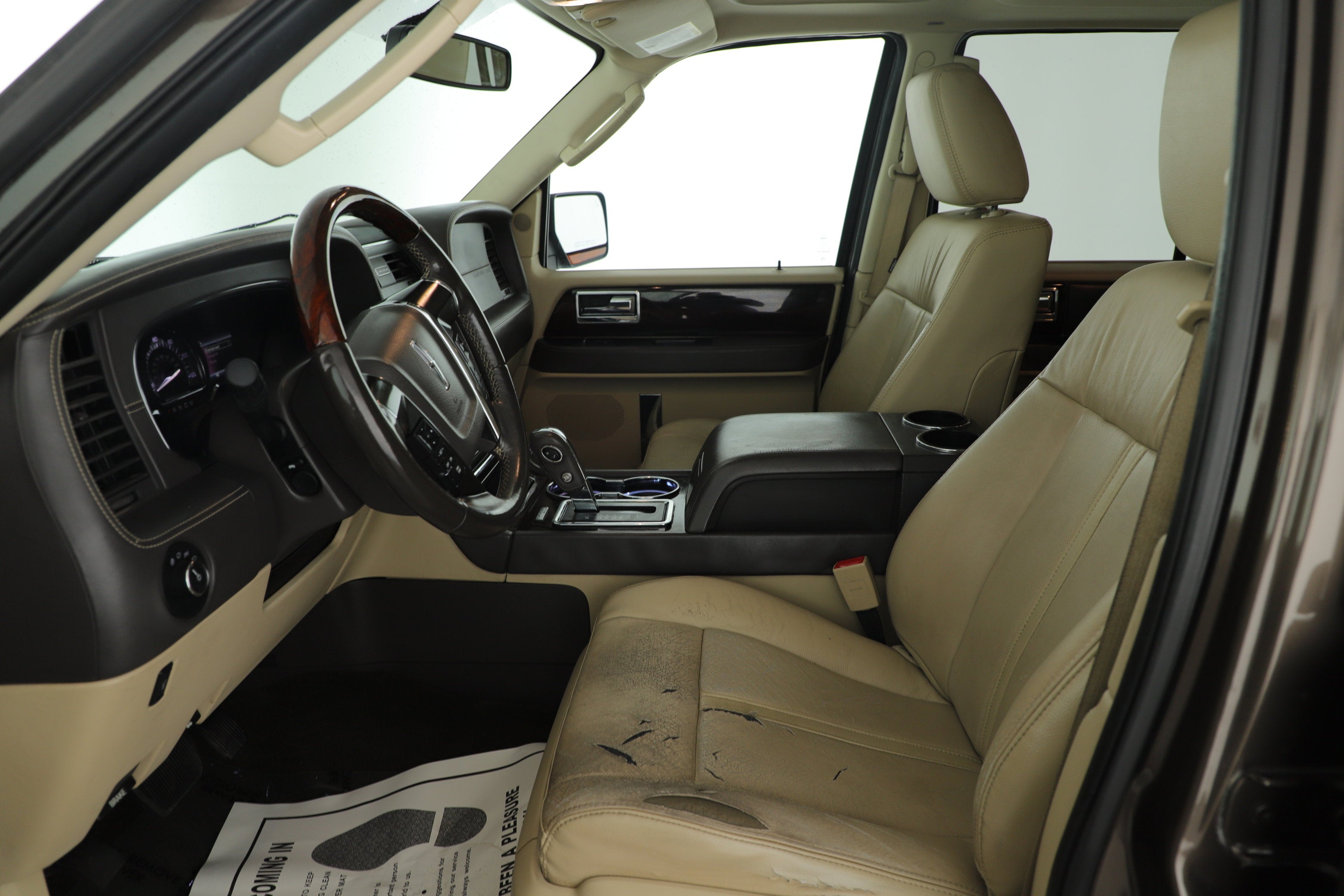 2015 Lincoln Navigator Base