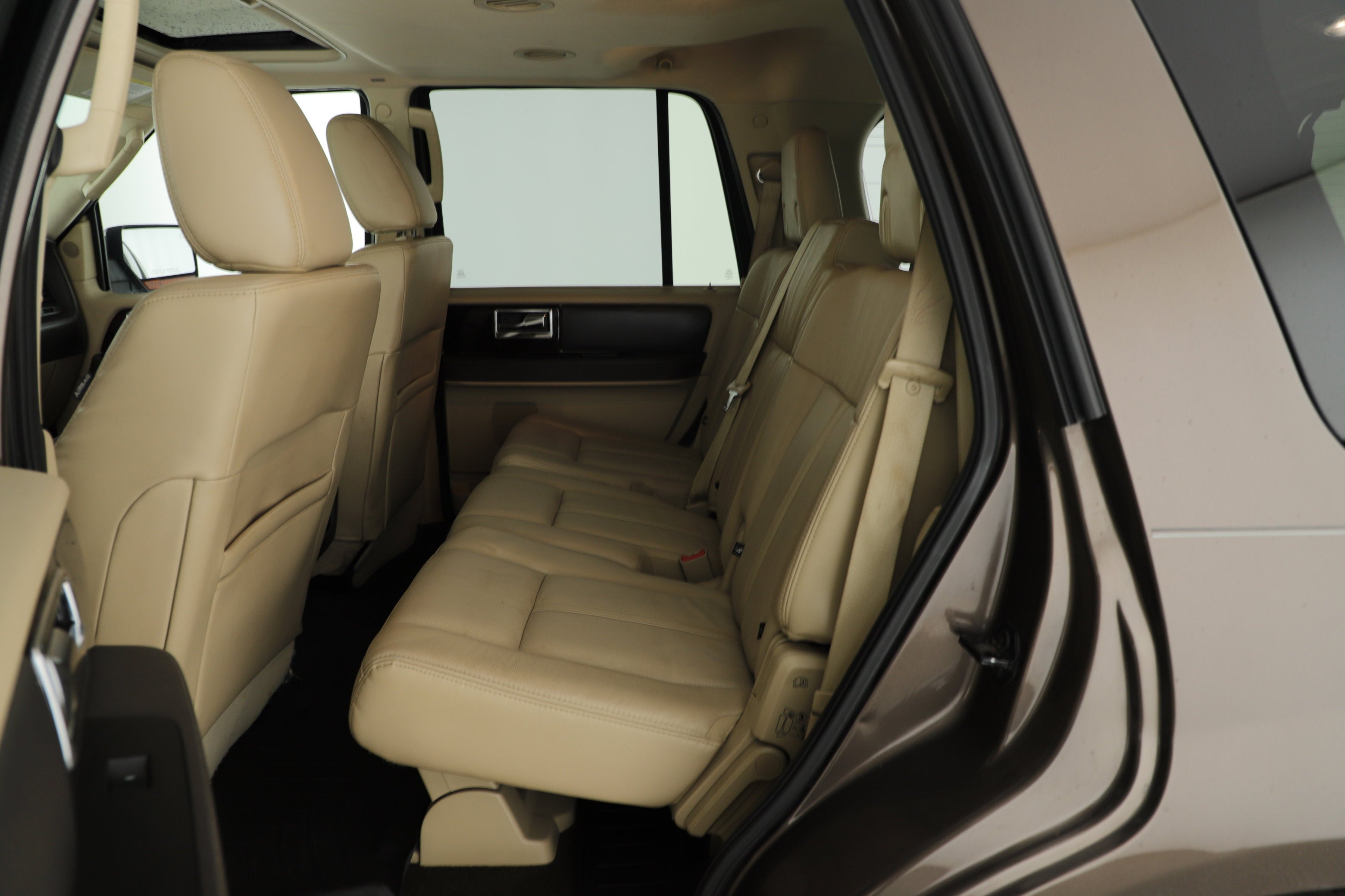 2015 Lincoln Navigator Base