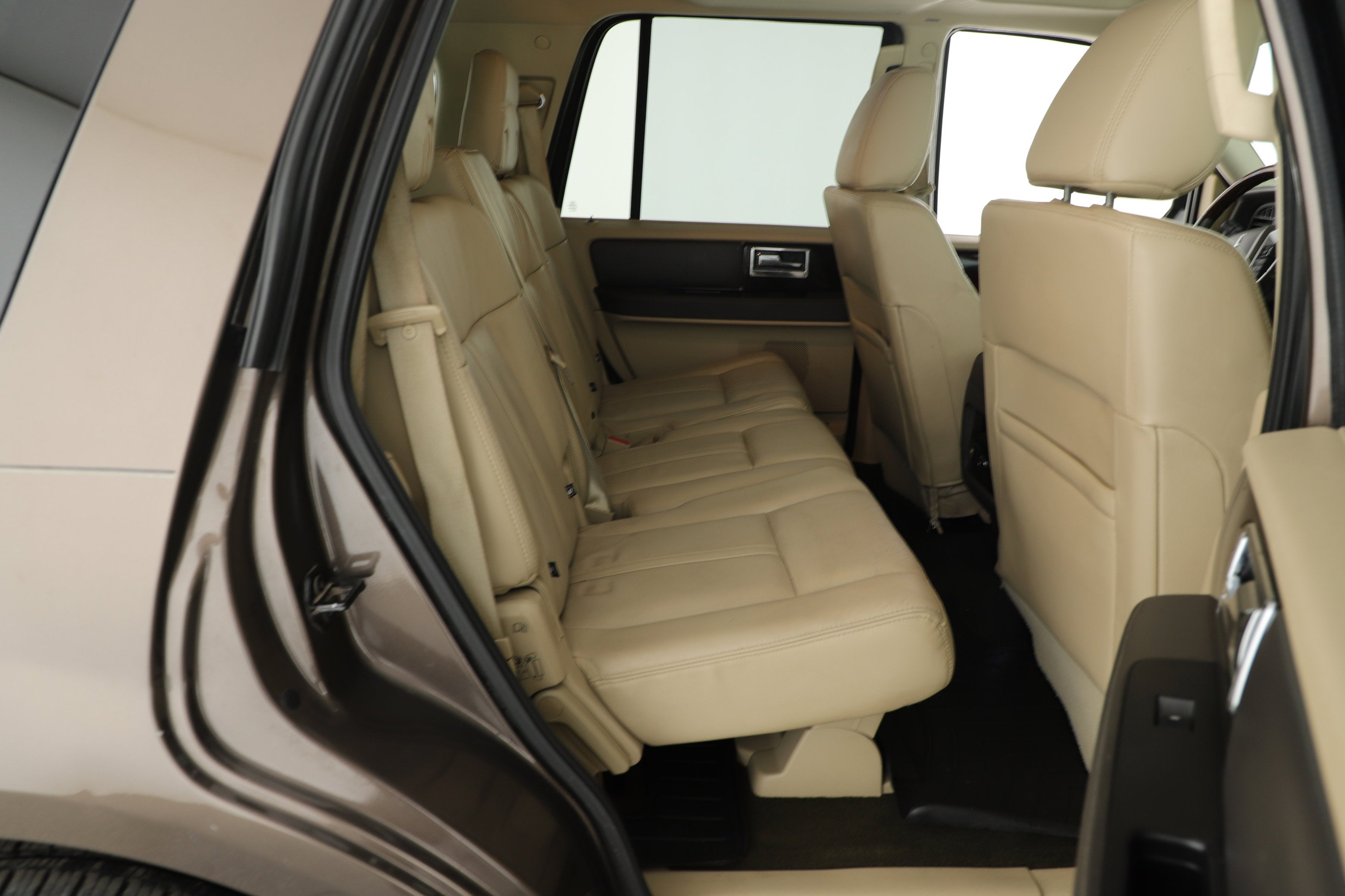 2015 Lincoln Navigator Base