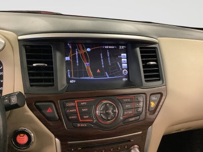 2017 Nissan Pathfinder Platinum