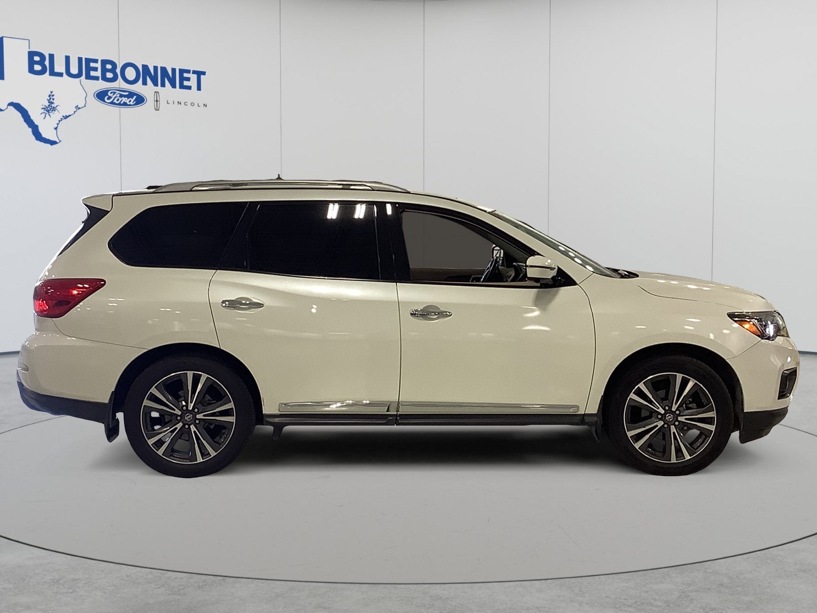 2017 Nissan Pathfinder Platinum