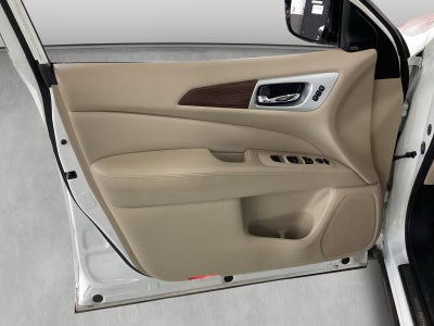 2017 Nissan Pathfinder Platinum