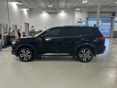 2024 Nissan Pathfinder Platinum