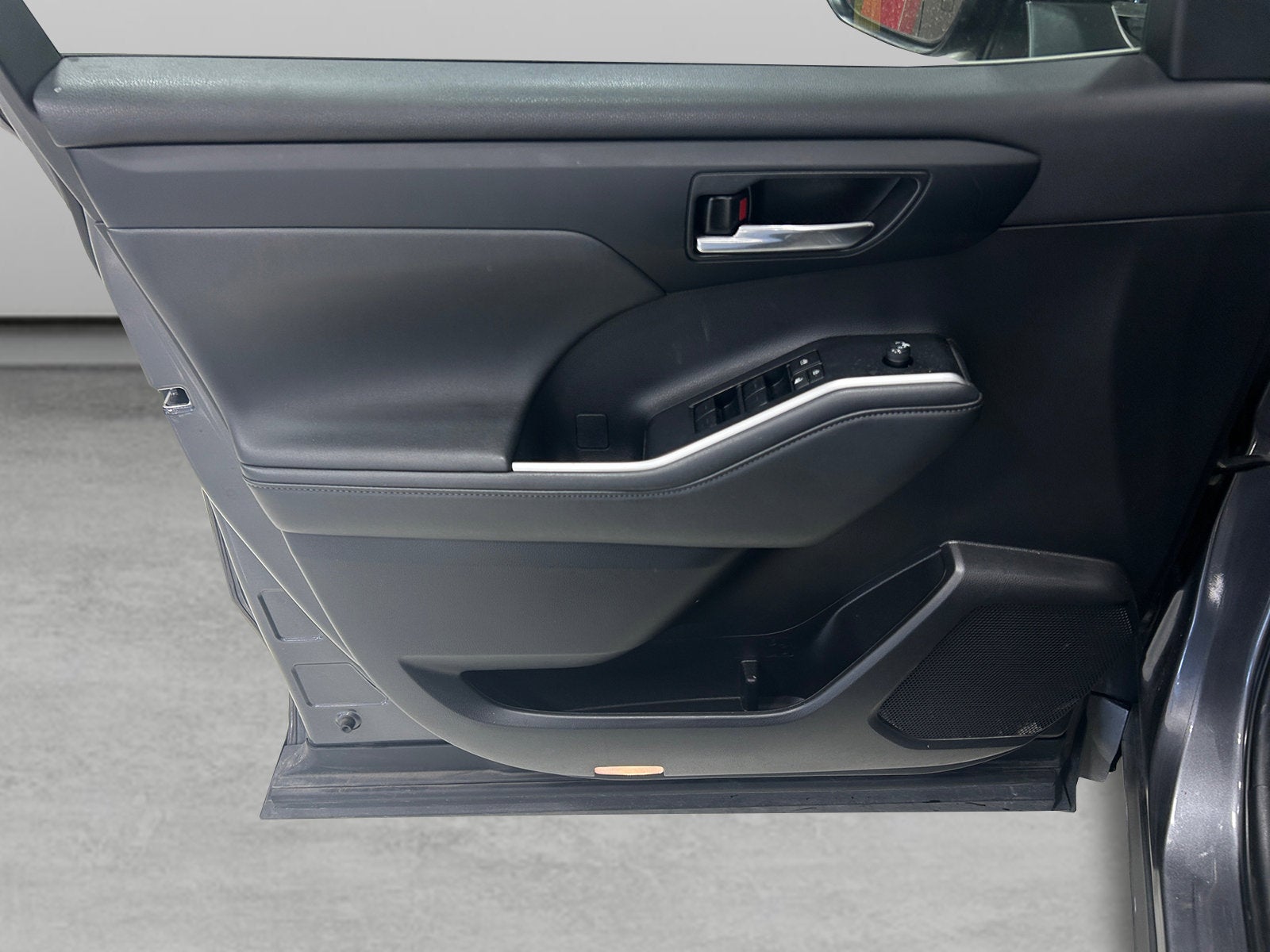 2023 Toyota Highlander XL