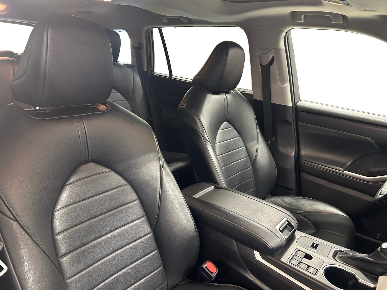 2023 Toyota Highlander XL