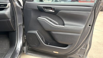 2023 Toyota Highlander XL