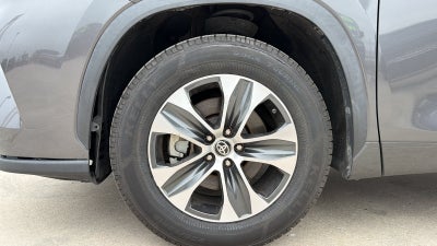 2023 Toyota Highlander XL
