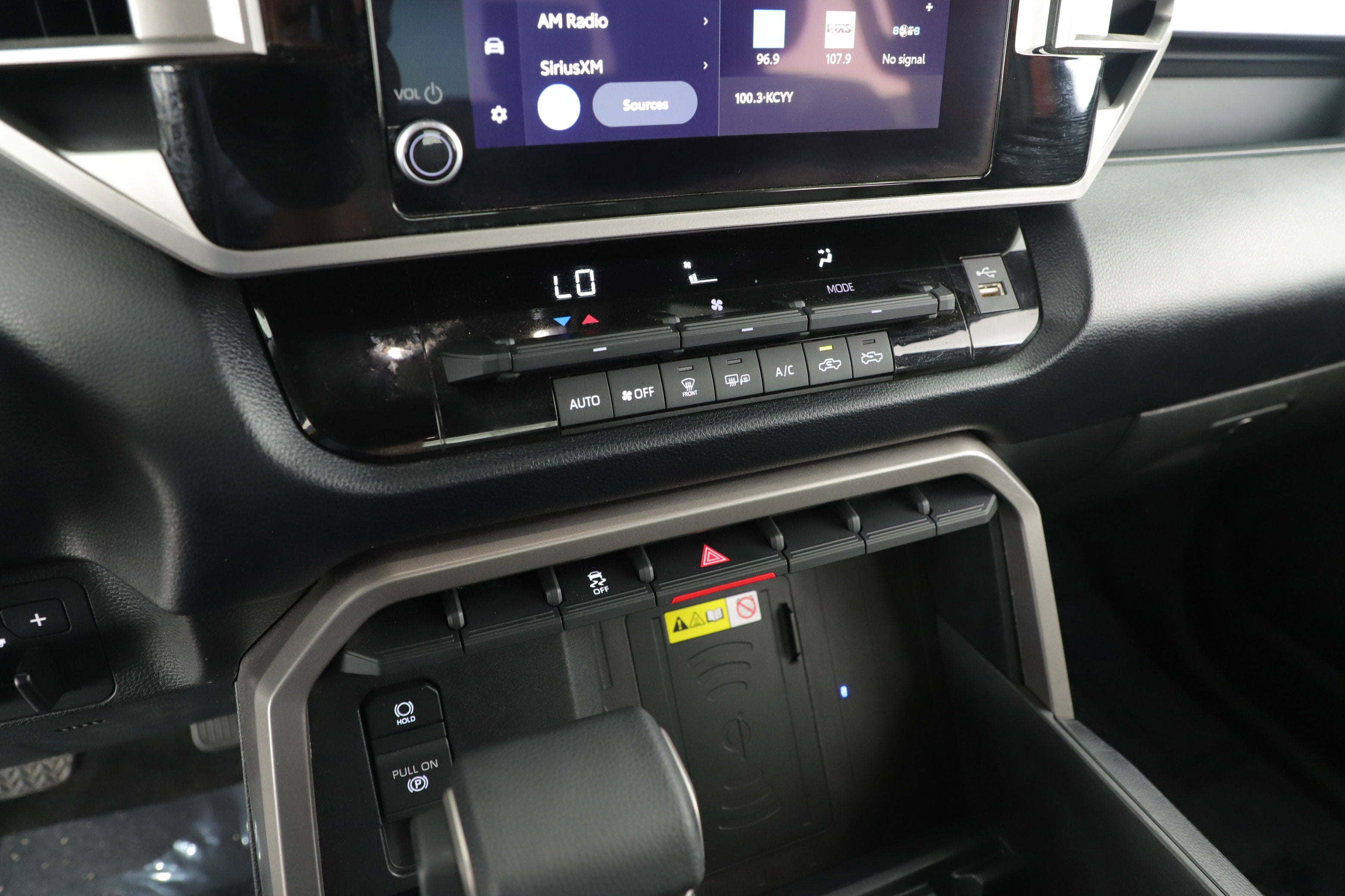 2025 Toyota Tundra 2WD SR5