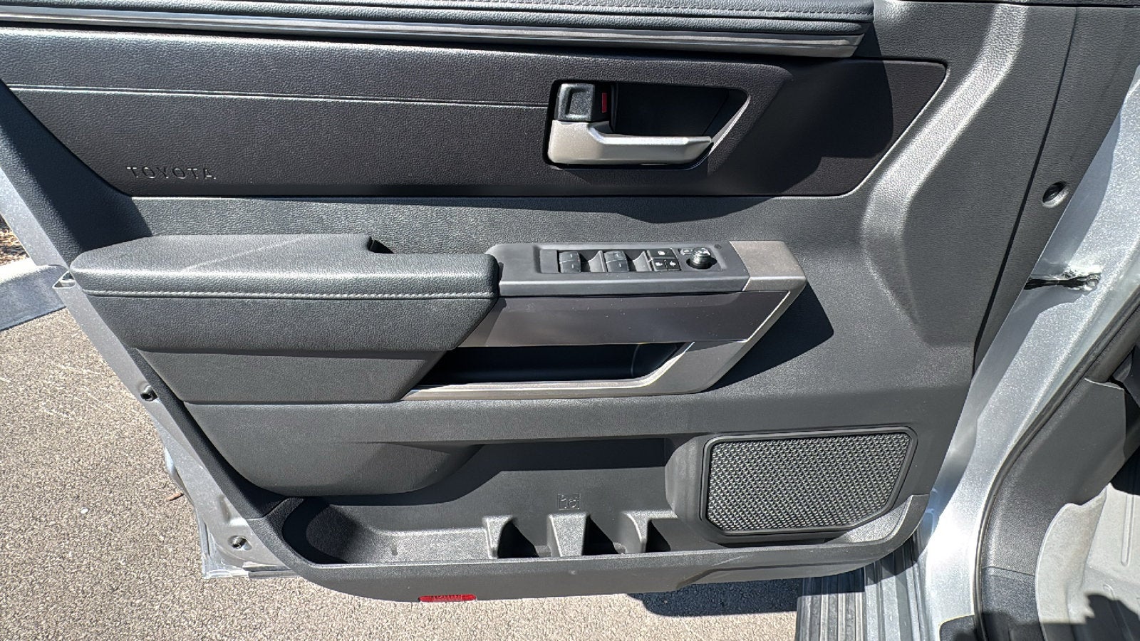 2025 Toyota Sequoia Base