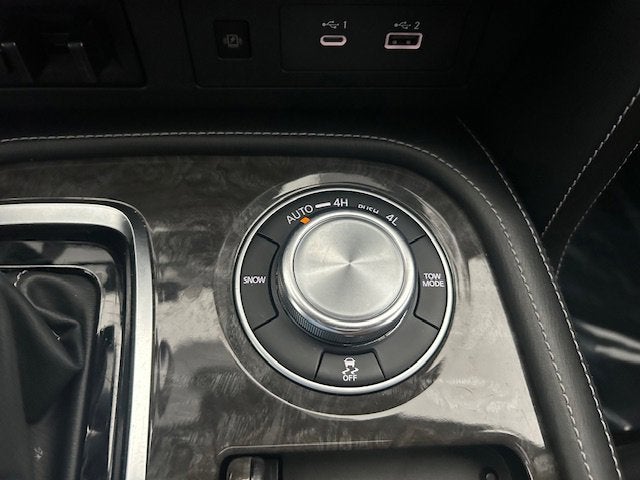 2023 Nissan Armada Platinum