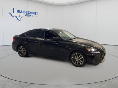 2019 Lexus IS Base