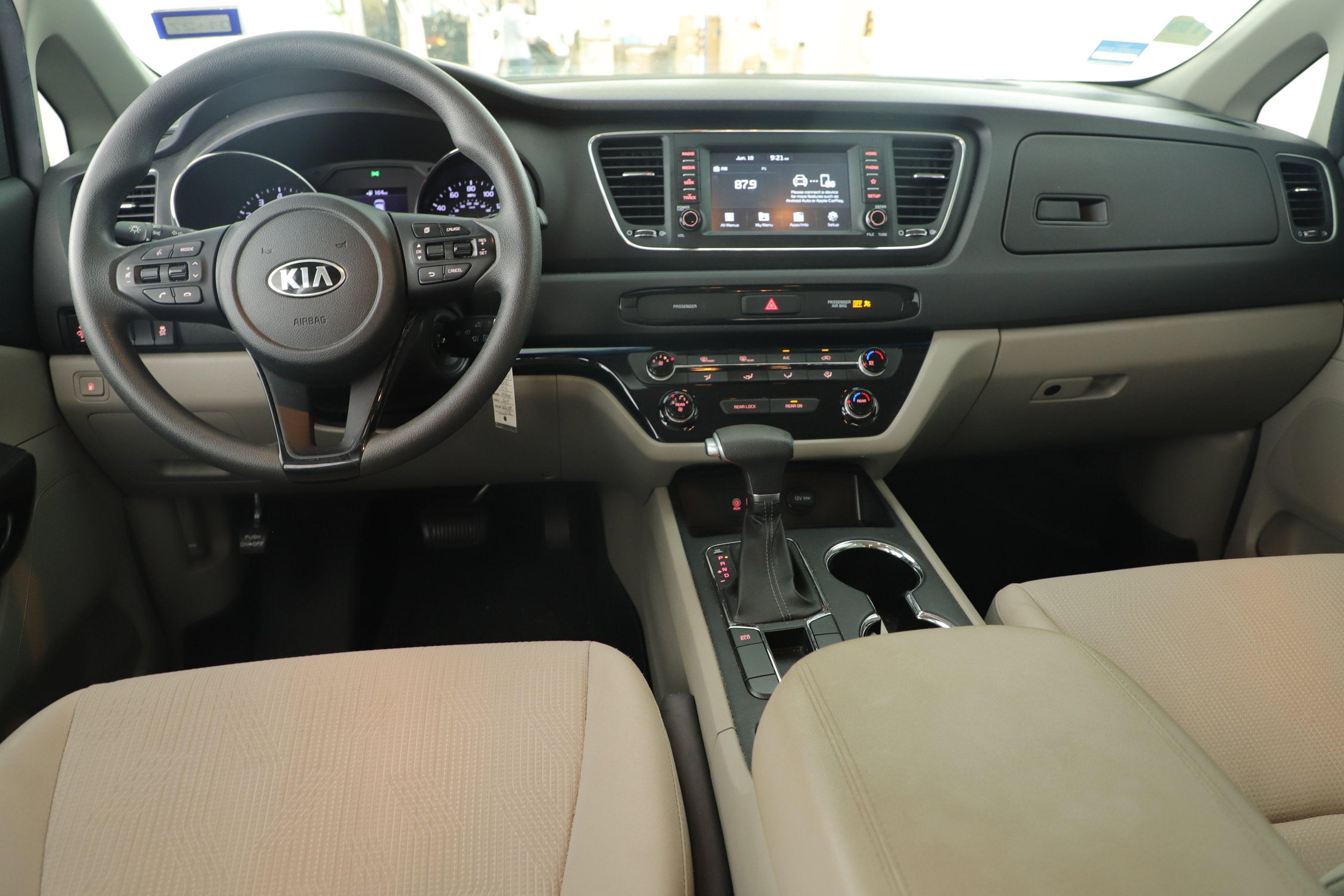 2021 Kia Sedona LX