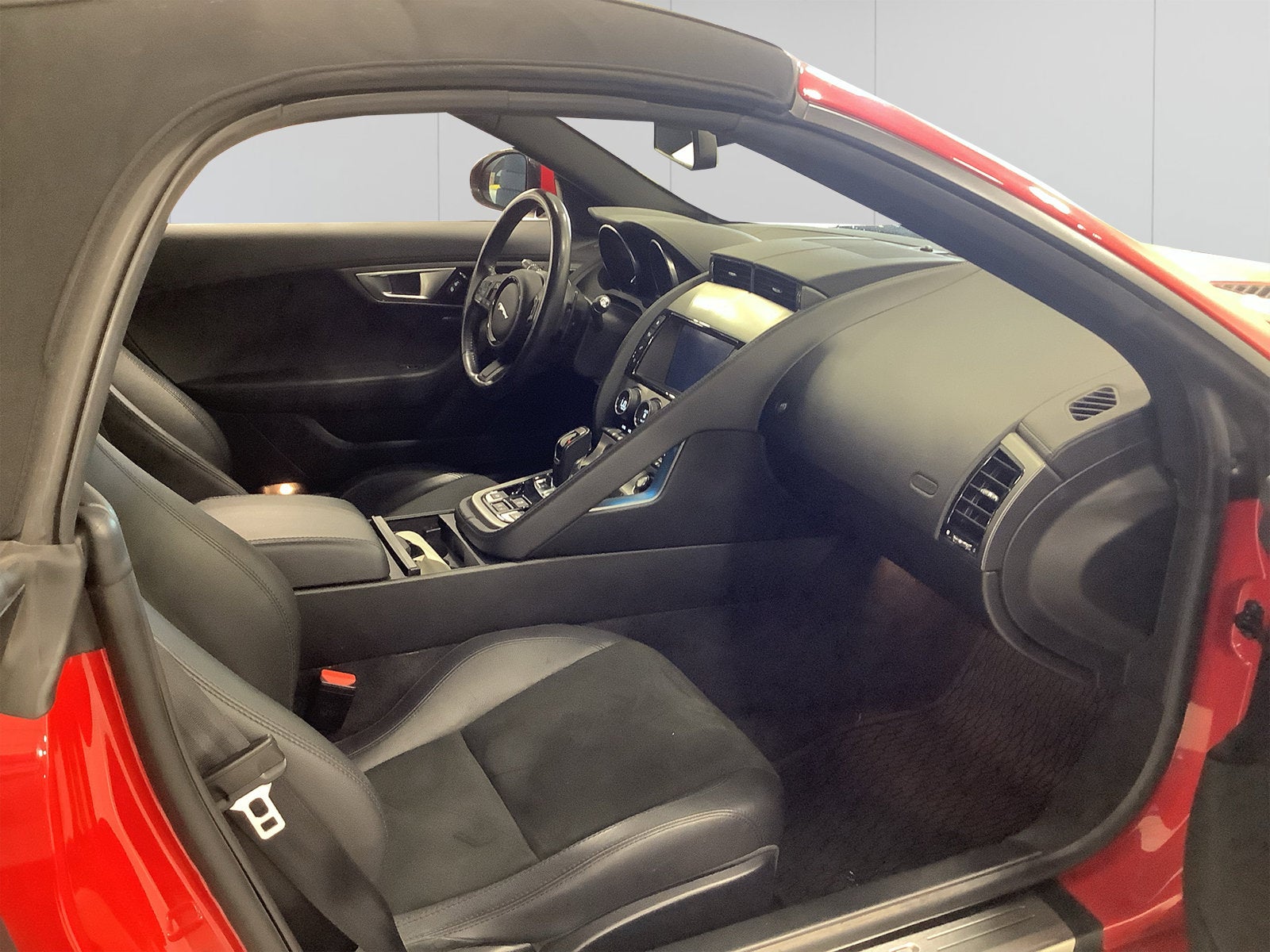 2017 Jaguar F-TYPE Premium
