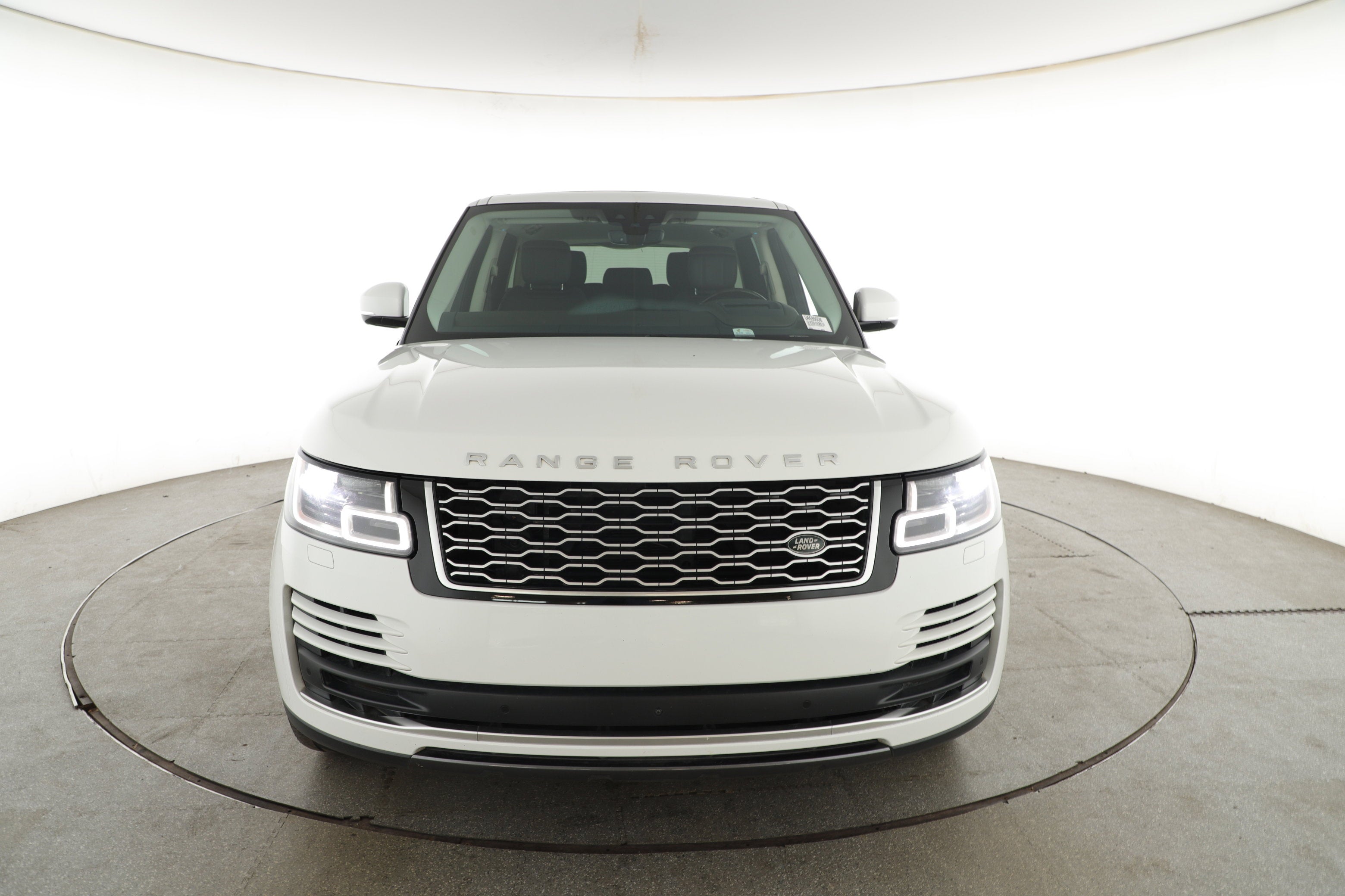 2020 Land Rover Range Rover P525 HSE LWB